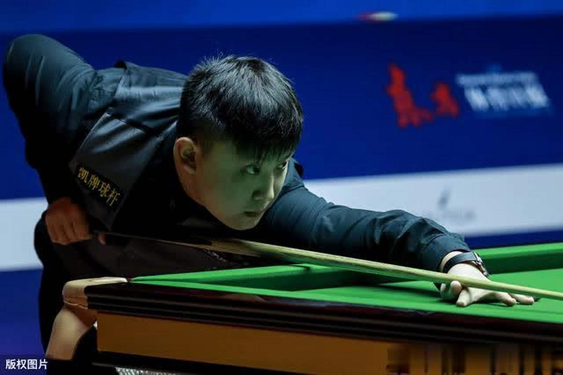 多次看到他 多次看到他