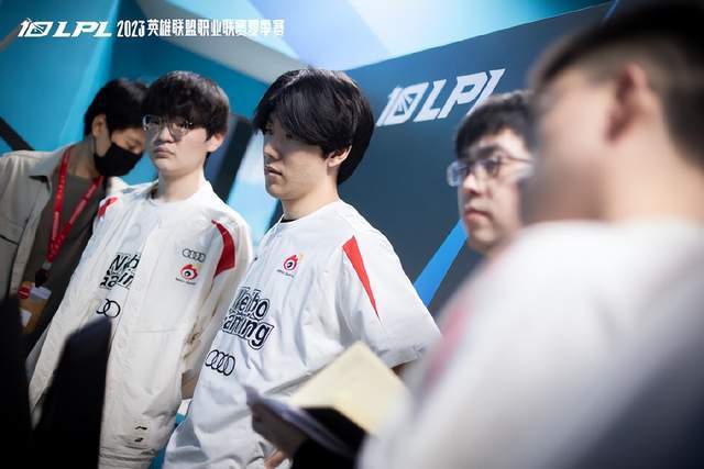 但自从莱万 但自从莱万