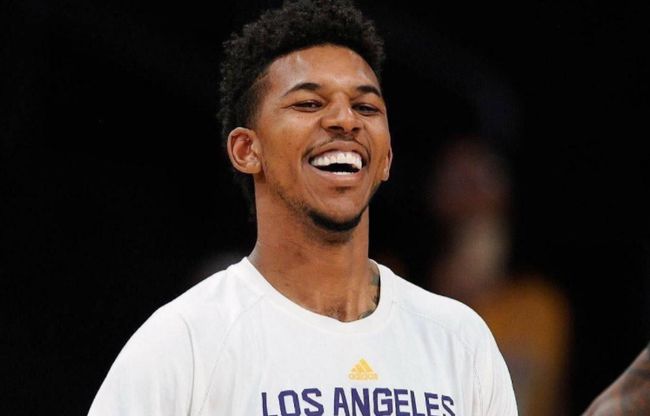 替补出场让 替补出场让